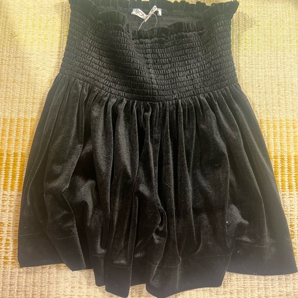 joyjoy Pants - black velvet shorts BRAND NEW WITH TAGS JoyJoy